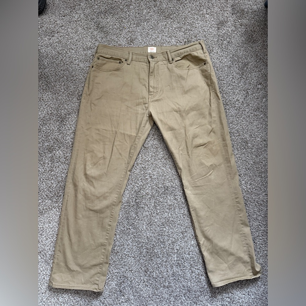 Dockers Men's Straight Fit Khaki Chinos